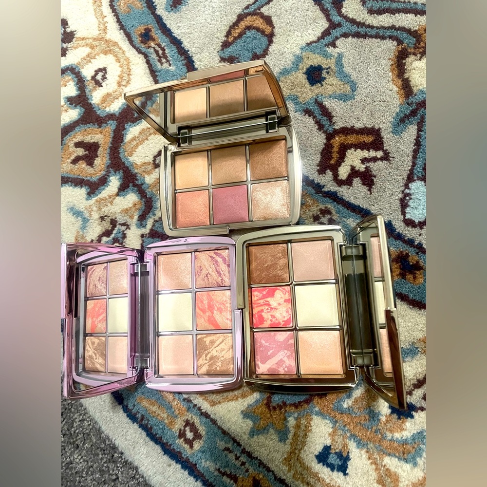 Hourglass face palette bundle of 3 palletes.( WILL NOT SELL SEPARATE )